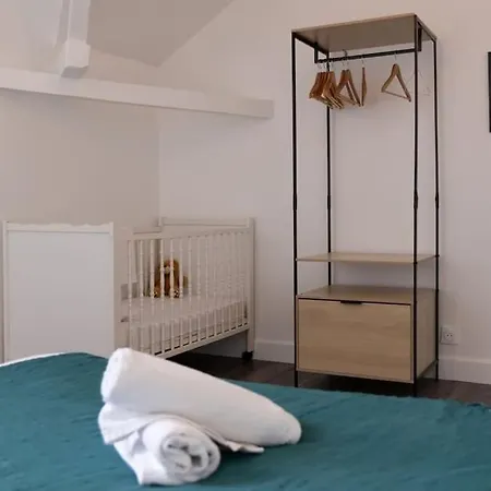 Le Loft Des Artistes - Repas & Vins Possibles Sur Demande Apartment *