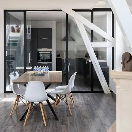 Le Loft Des Artistes - Repas & Vins Possibles Sur Demande 圣特萨维内